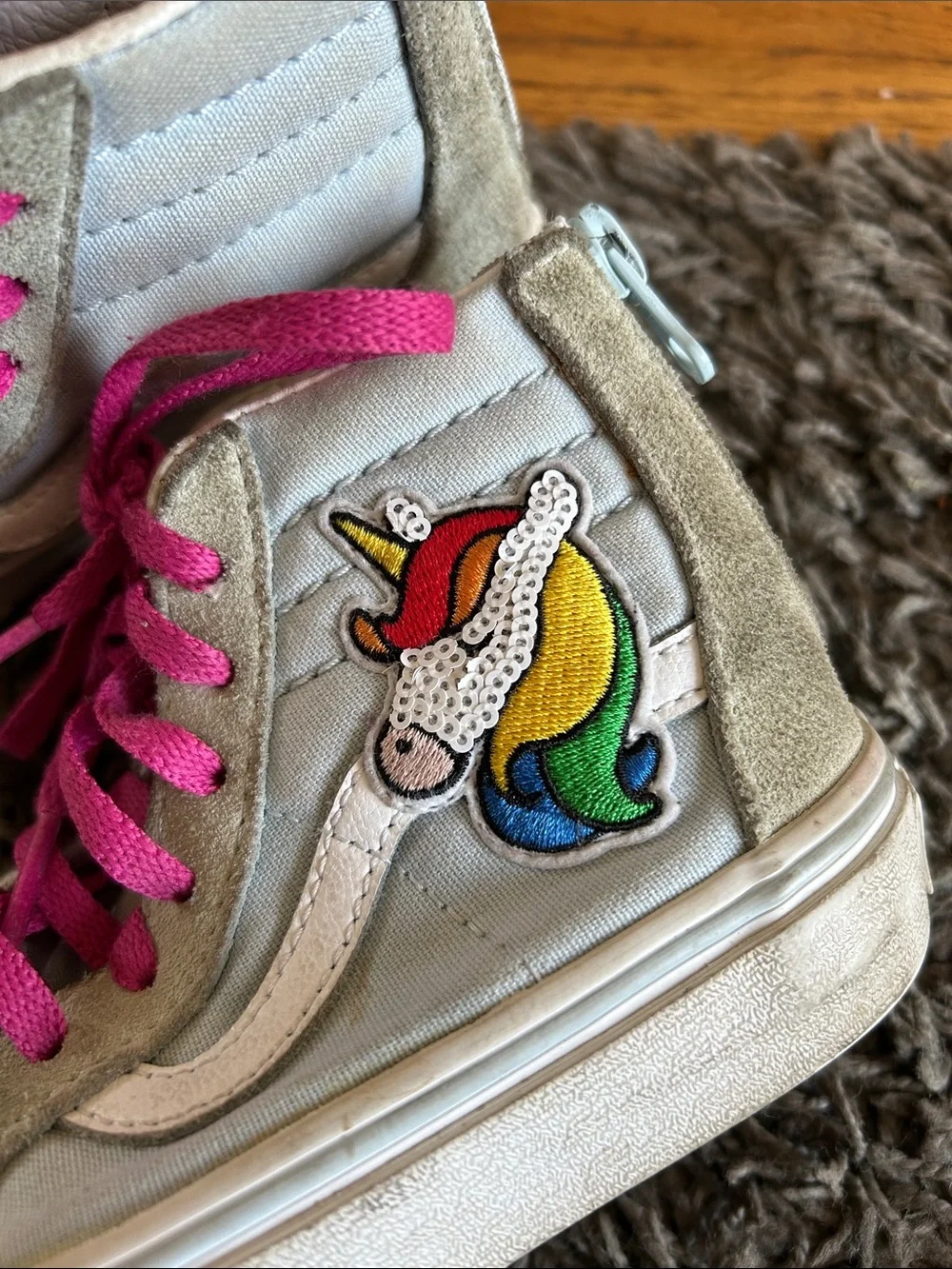 Vans Kids Toddler Sk8-Hi Zip Sneakers Colorful Sequin Unicorn Patch Size 10.5